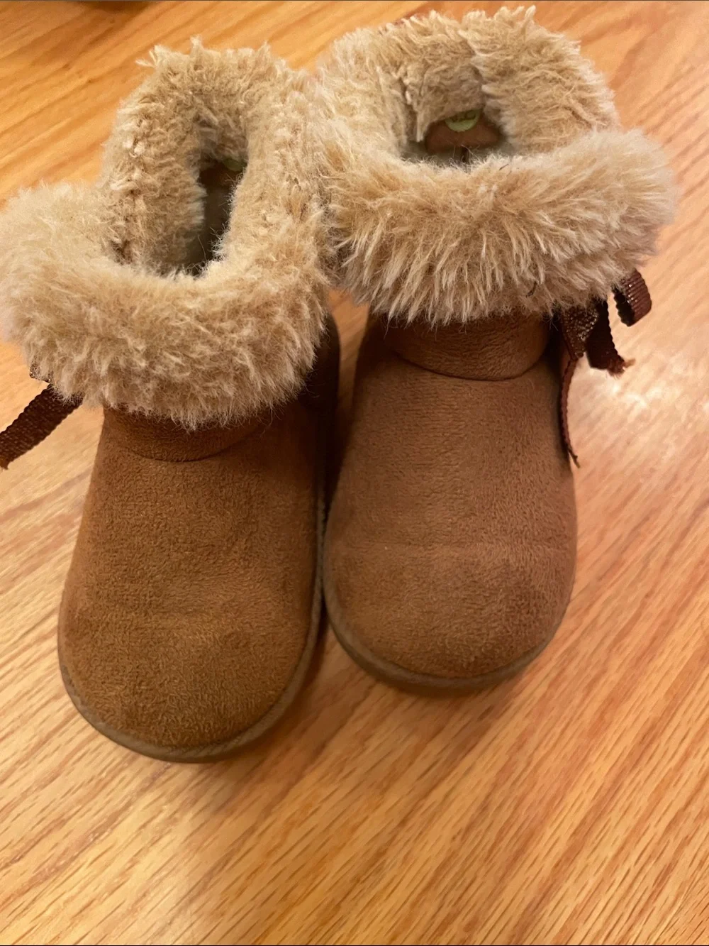 Kids Faux-Fur Lined Brown Booties with Decorative Bow